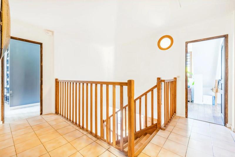 Maison - 176 m² - 6 pièces