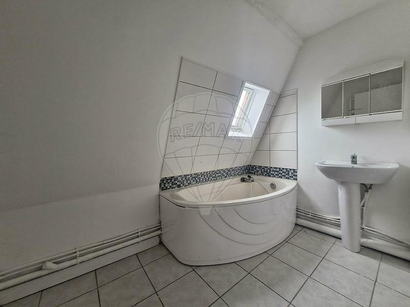 Immeuble - 214 m² - 6 pièces