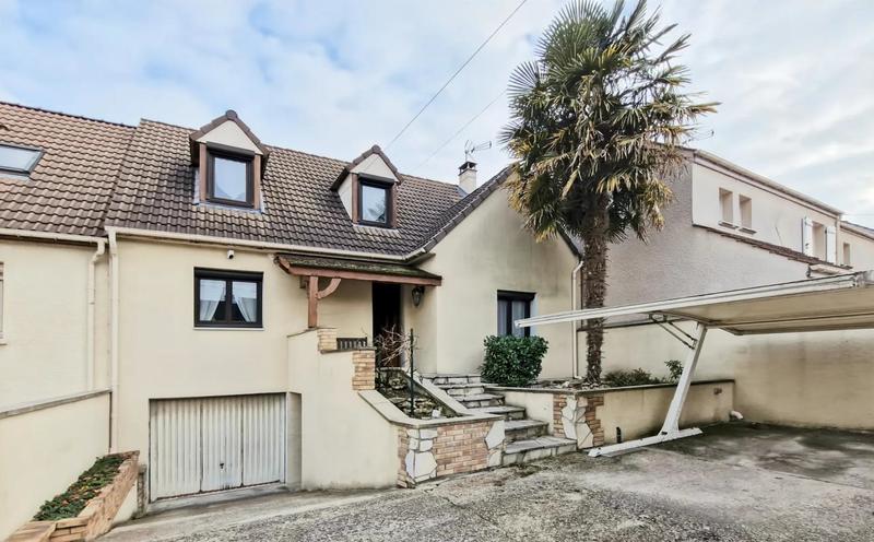 Maison - 115 m² - 6 pièces