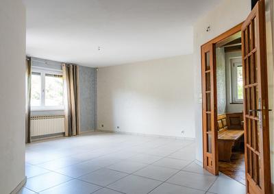 Villa - 303 m² - 8 pièces