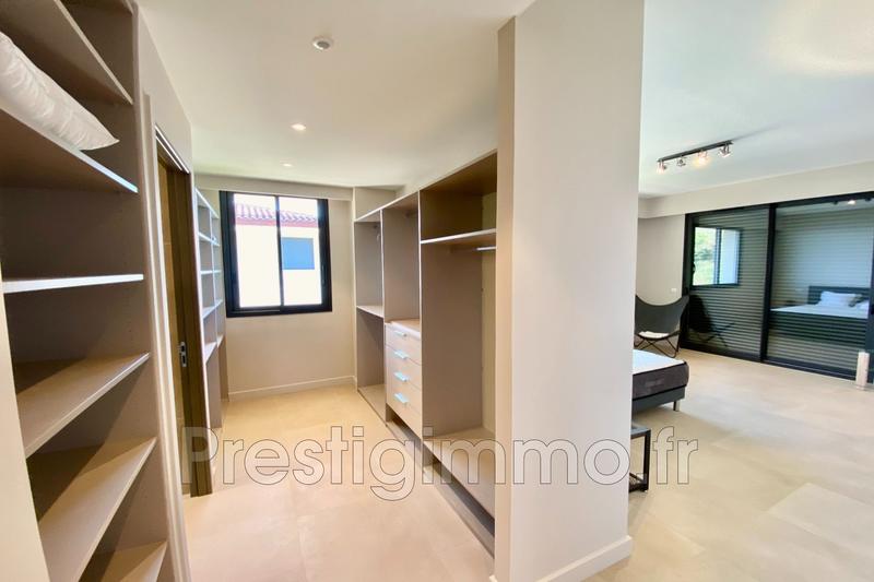 Maison contemporaine - 250 m² - 5 pièces