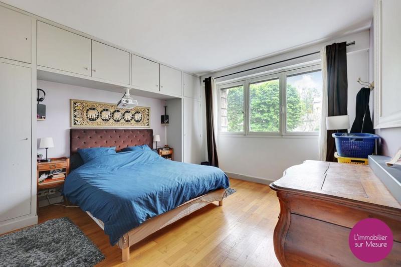 Villa - 300 m² - 7 pièces