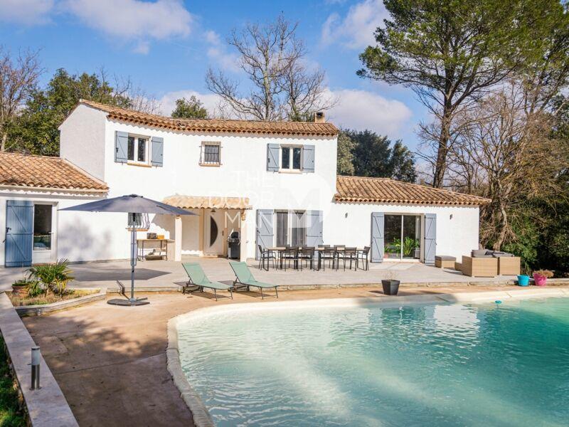 Villa - 167 m² - 6 pièces