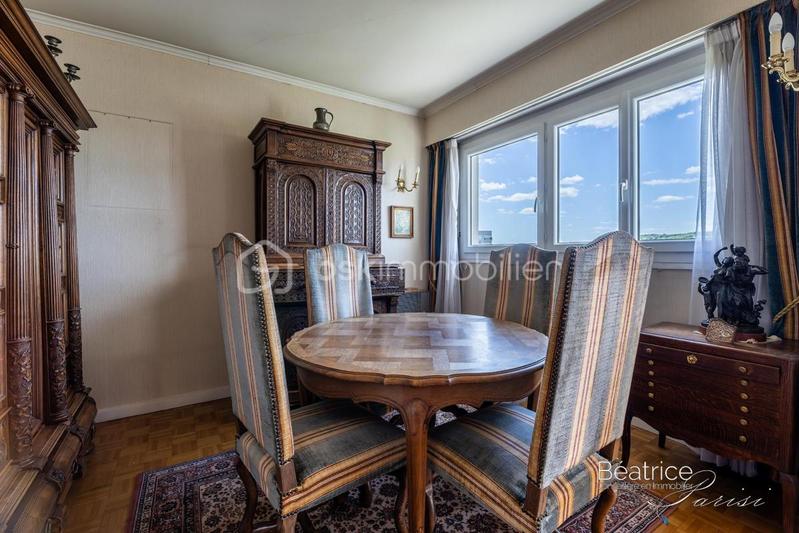 Appartement - 95 m² - 5 pièces