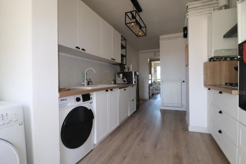 Appartement - 81 m² - 4 pièces