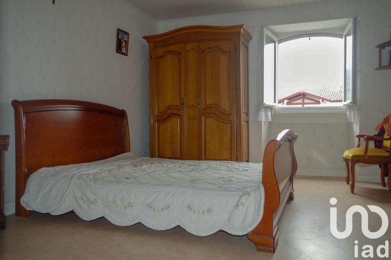 Maison - 197 m² - 8 pièces