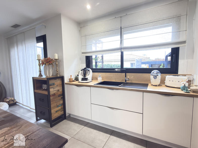 Villa - 137 m² - 4 pièces