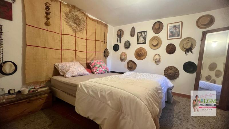 Propriété - 283 m² - 8 pièces