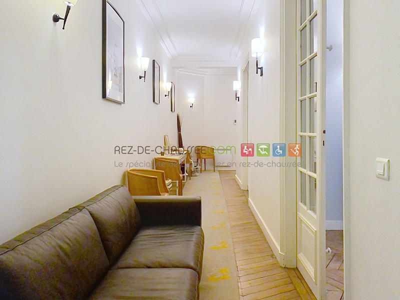 Bureau - 118 m² - 5 pièces