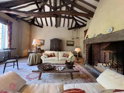 Propriété - 294 m² - 9 pièces