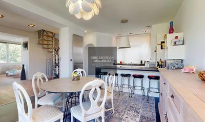 Maison - 88 m² - 4 pièces