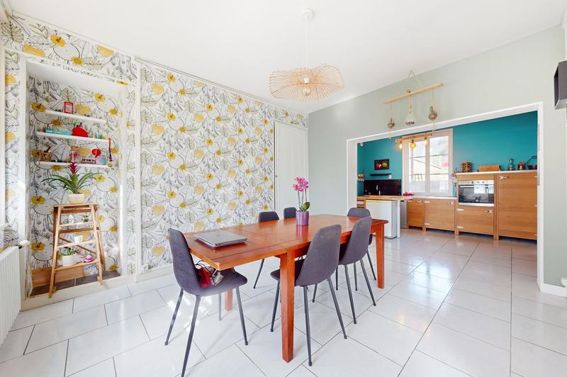 Maison de ville - 200 m² - 8 pièces