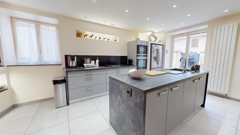 Maison - 150 m² - 4 pièces