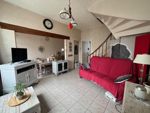 Maison - 99 m² - 4 pièces