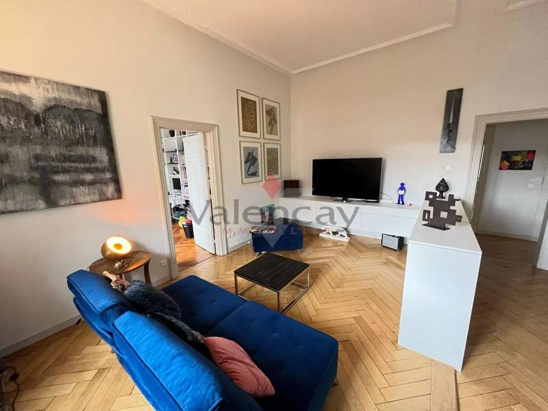 Appartement - 102 m² - 4 pièces