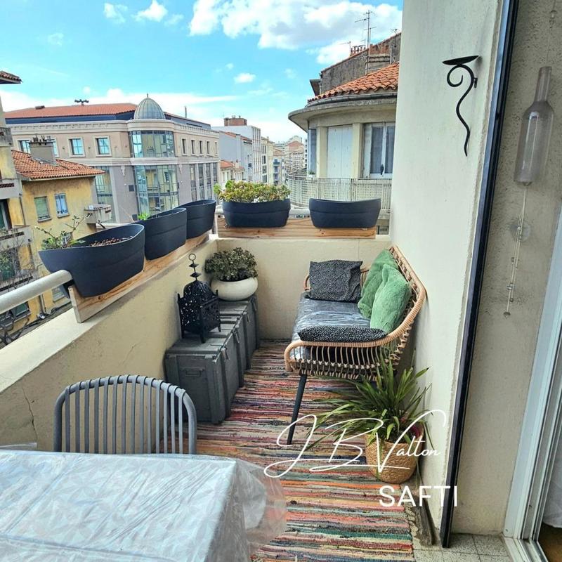 Appartement - 84 m² - 4 pièces