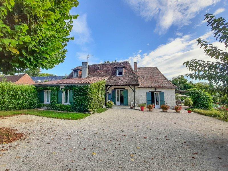 Maison de campagne - 170 m² - 8 pièces