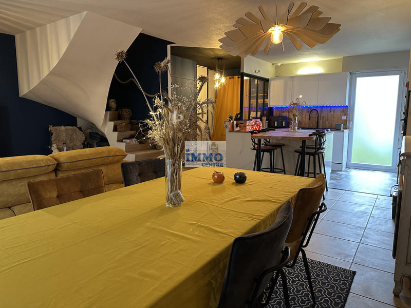 Maison - 90 m² - 4 pièces