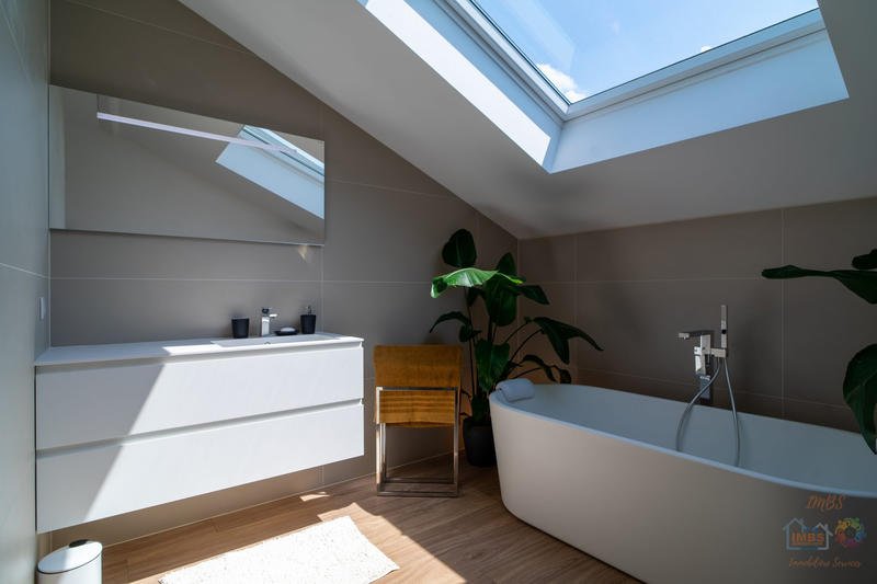 Maison traditionnelle - 291 m² - 8 pièces