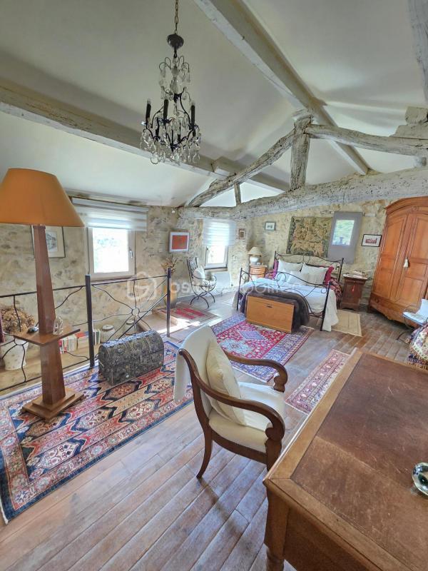 Mas - 210 m² - 10 pièces