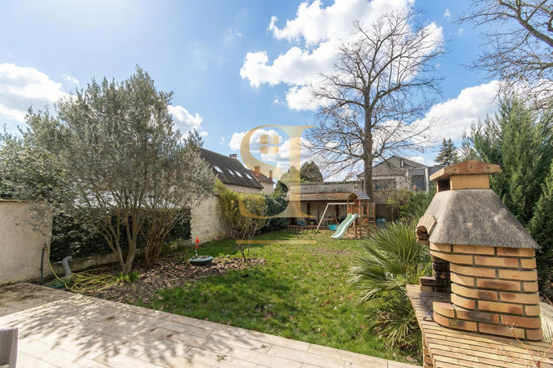 Maison - 101 m² - 6 pièces