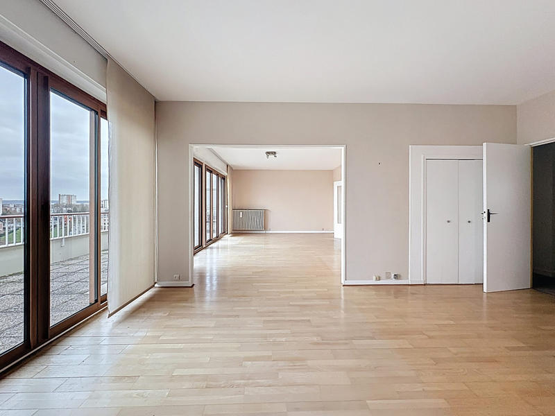 Appartement - 168 m² - 6 pièces