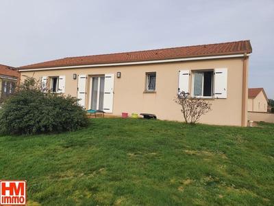 Maison - 92 m² - 5 pièces