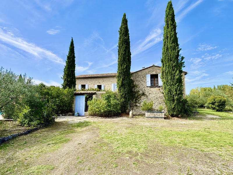 Mas - 269 m² - 10 pièces