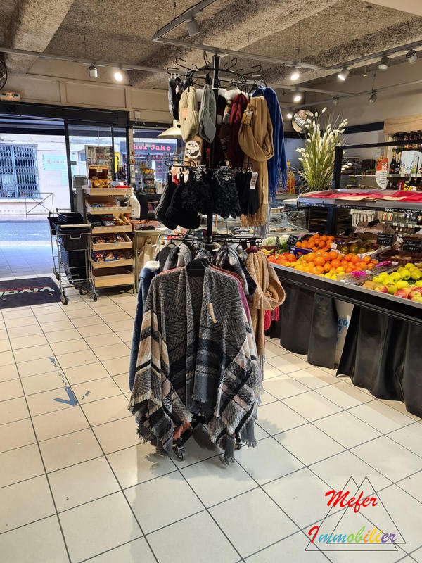 Fonds de commerce - 200 m²