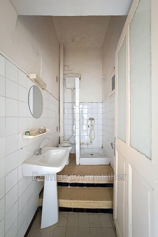 Maison - 323 m² - 16 pièces