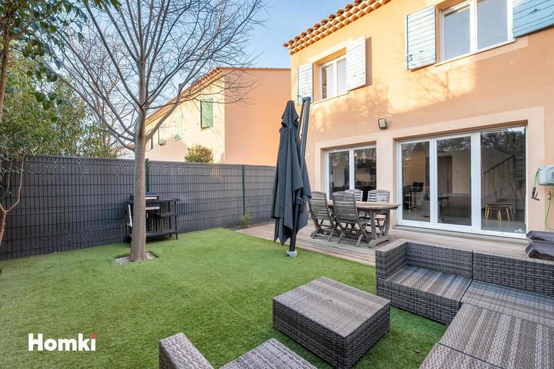 Maison - 90 m² - 5 pièces