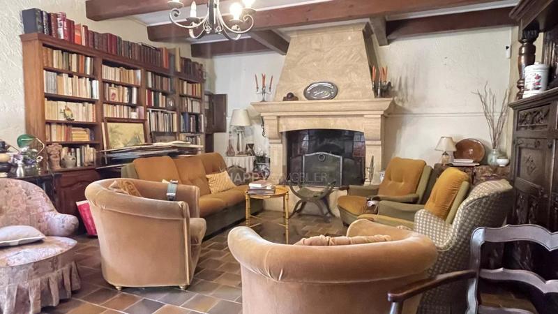 Mas - 230 m² - 7 pièces