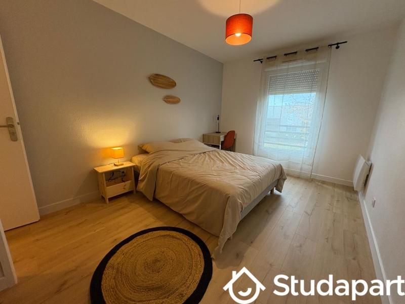 Chambre - 12 m² - 1 pièce