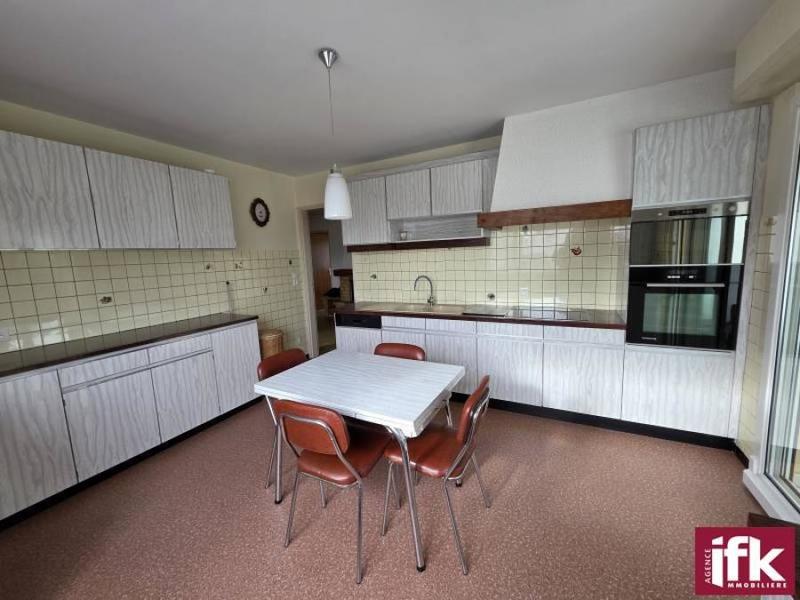 Maison - 201 m² - 7 pièces