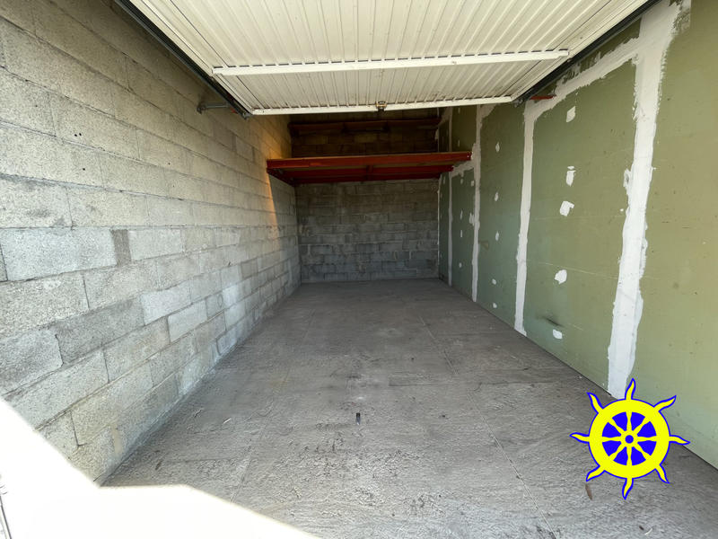 Parking / Garage - 16 m²