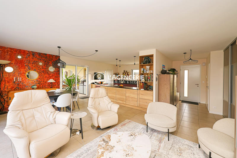 Maison - 120 m² - 4 pièces