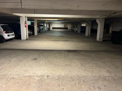 Parking / Garage - 11 m²
