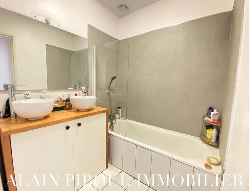 Maison traditionnelle - 92 m² - 4 pièces