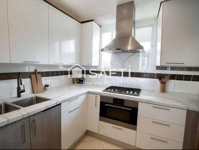 Maison - 79 m² - 4 pièces