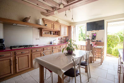 Propriété - 235 m² - 11 pièces