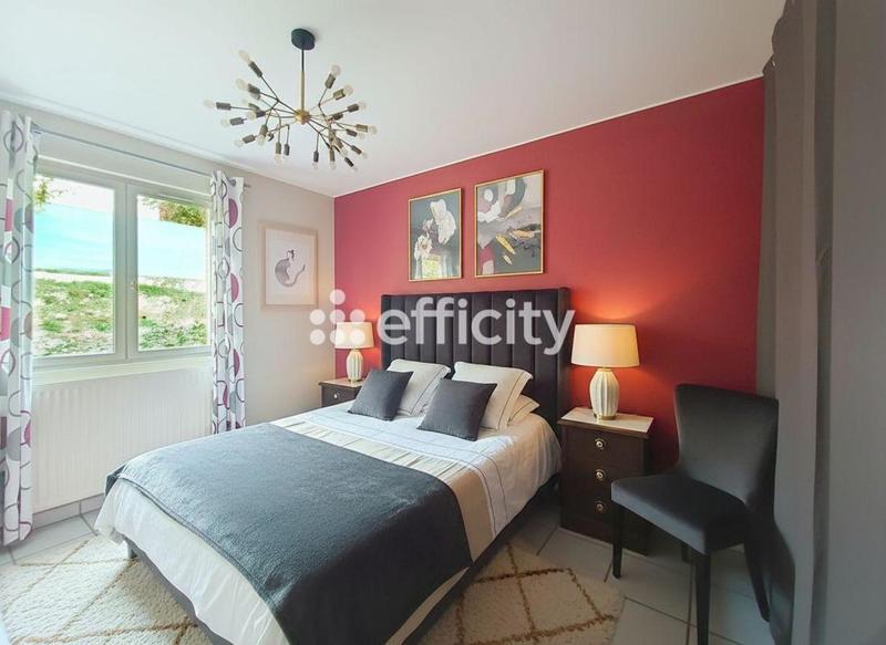 Maison - 90 m² - 4 pièces