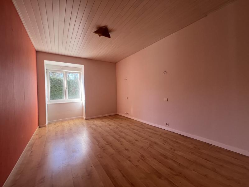 Maison - 162 m² - 9 pièces