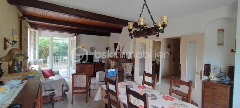 Demeure - 120 m² - 7 pièces