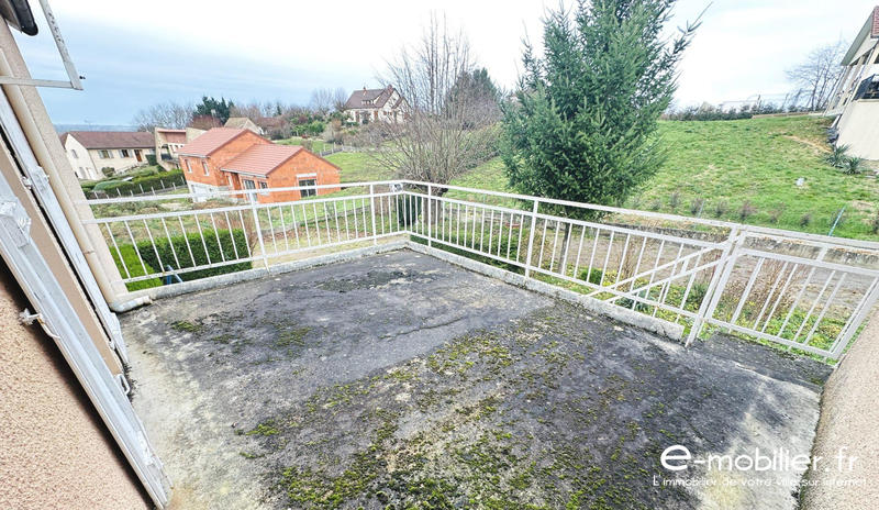 Maison - 180 m² - 9 pièces