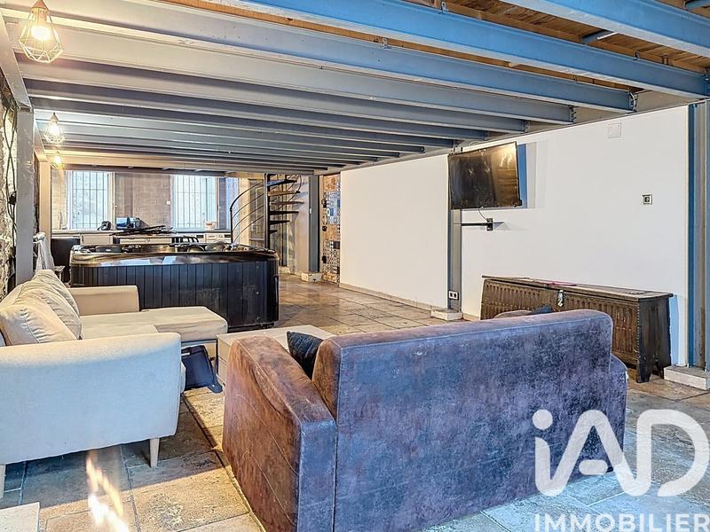 Loft - 107 m² - 2 pièces