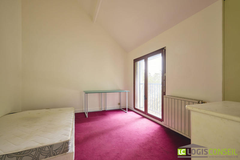 Maison contemporaine - 201 m² - 9 pièces