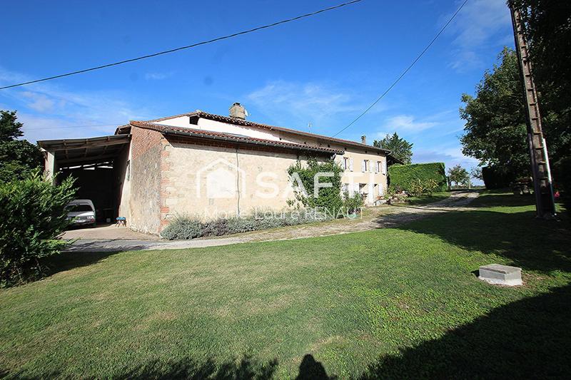 Maison - 270 m² - 9 pièces