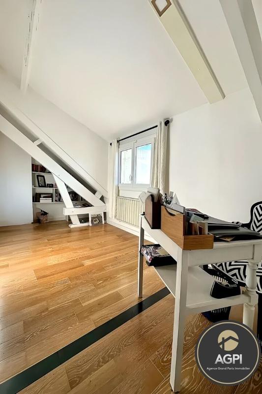 Maison traditionnelle - 122 m² - 5 pièces