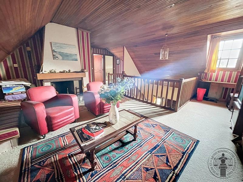 Maison - 180 m² - 6 pièces