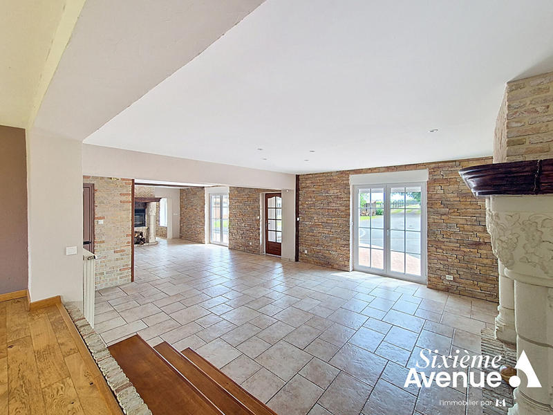 Maison - 265 m² - 6 pièces